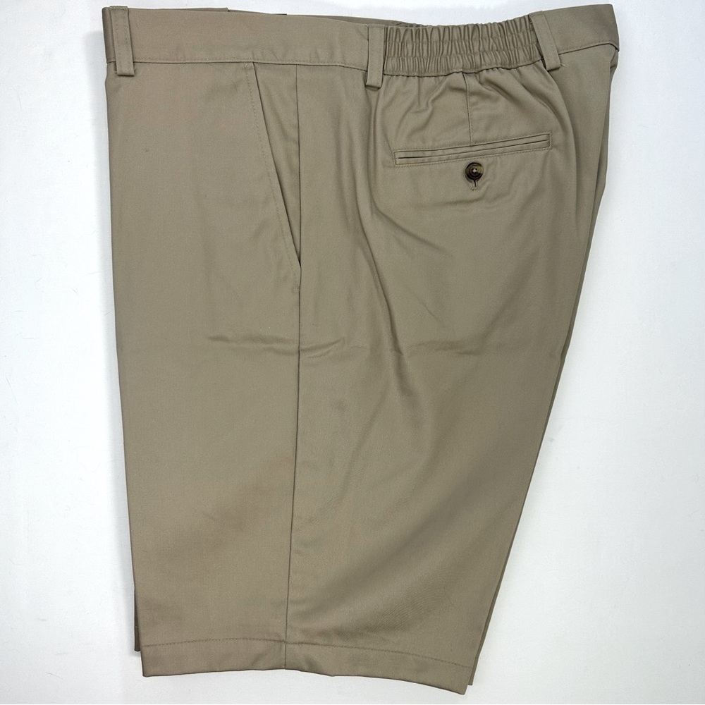 NWT Roundtree & Yorke Travel Smart Shorts Size 42 Men's - Picture 2 of 9
